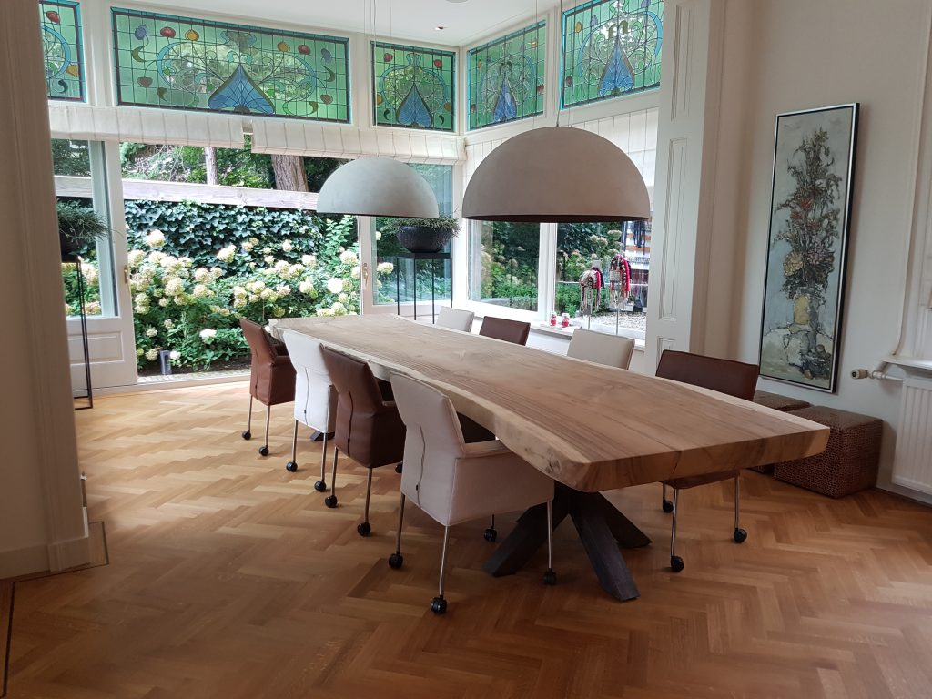 De trend van het moment: boomstamtafels