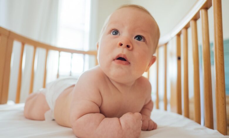 Photo of Zo maak je een babybed veilig op: stap voor stap uitgelegd