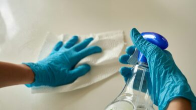Photo of Hoe laminaat schoonmaken: zo doe je het goed (zonder schade)